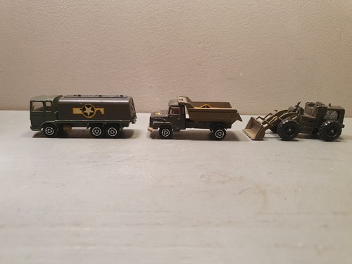Lot véhicules militaires - véhicules,