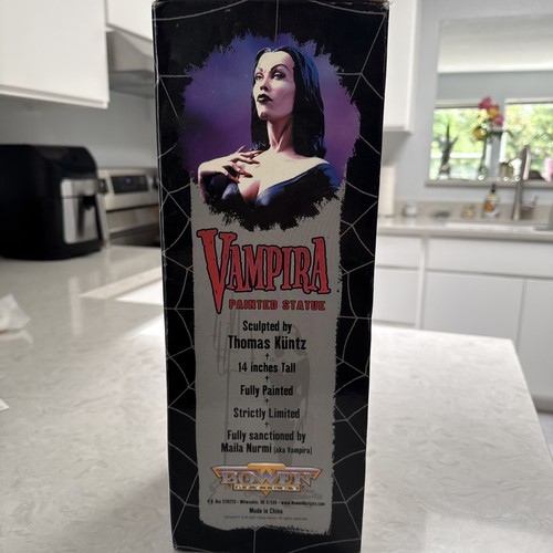 Vintage vampira randy bowen - vintage,