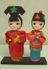 Couple de poupées chinoises