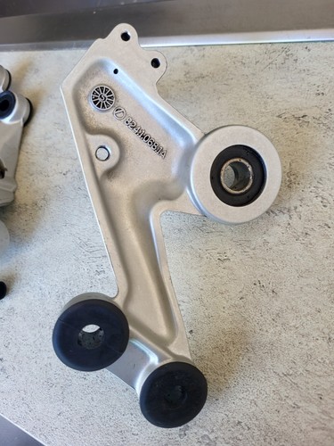 Support repose pieds ducati - support,