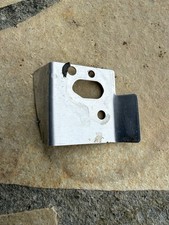 Plaque débroussailleuse