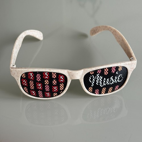 Lunettes soleil crédit - lunettes,