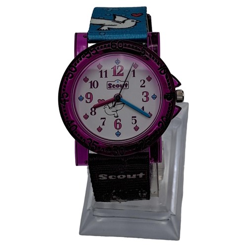 Scout montre enfant - scout, fille