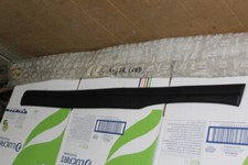 baguette arrière neuve d'origine 8545.57 PEUGEOT 106, à vérifier ???