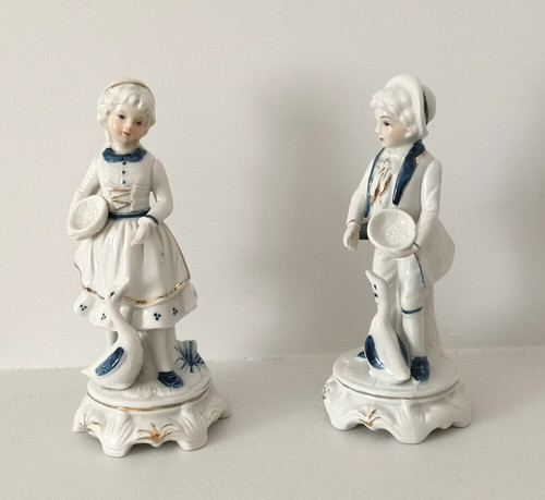 Deux figurines porcelaine - deux,