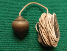 ANCIEN FIL A PLOMB EN LAITON