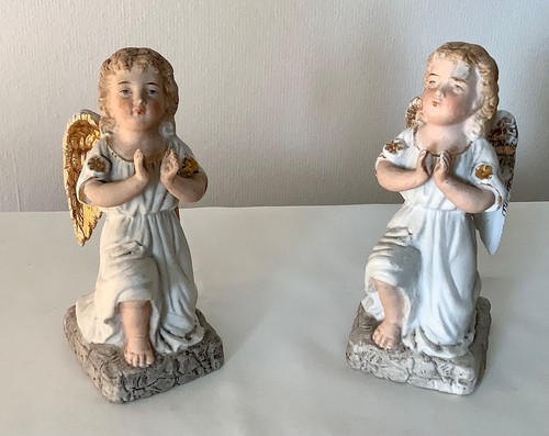 Statuettes anges en - -,