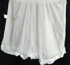 LOT 4 NYLON BLOOMERS WHITE