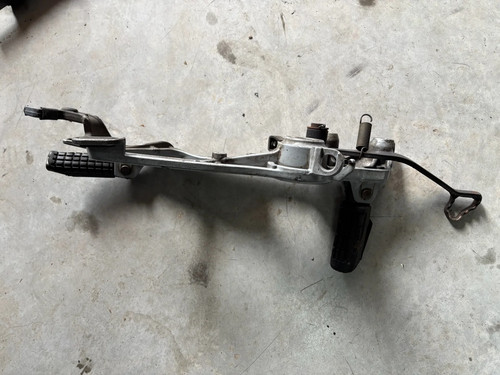 Repose pieds droit honda - repose,