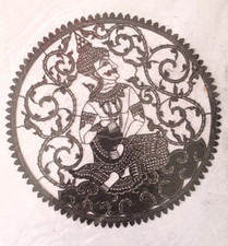 Vintage Indonesie dieu assis