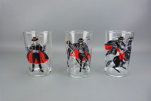 Lot verres à moutarde - à,