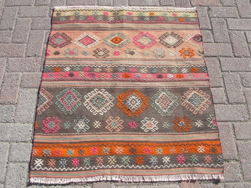 Tapis kilim petite surface