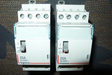 Contacteur heure creuse 25A Legrand 412551 jour/nuit 2contact fermeture 25Ampère