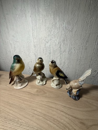 Figurine des petit - des, en
