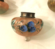 Ancien réservoir de lampe à