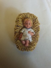 Enfant Jésus Creche Noël Santon 2.5 cm Résine Ou Autre ?