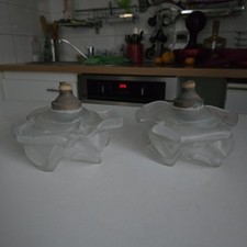 De Tulipes Pétales En Pâte De Verre De Couleur Blanche