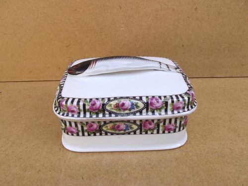 Ancienne boite sardine - boite,