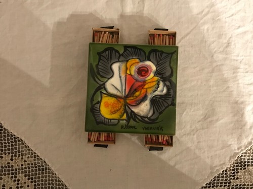 Boîte allumettes en - à,