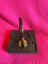 Ancienne serrure en métal