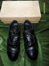 CHAUSSURES HABILLÉES