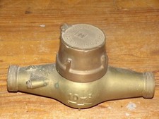 ANCIEN COMPTEUR D'EAU EN