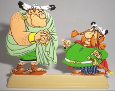 LES ARCHIVES ASTERIX -  LE COMBAT DES CHEFS  -  FIGURINE NEUVE AVEC BOITE