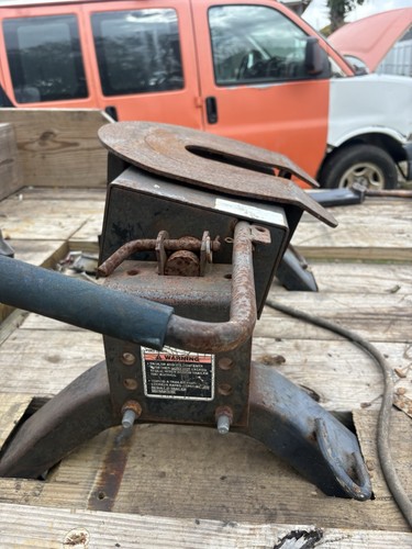 Fifth wheel trailer hitch a16 - fifth, hitch-a16