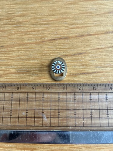 Petit insigne boutonnière - petit,