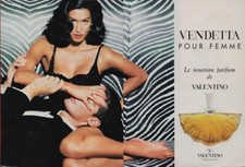 Publicité papier Parfum. Perfume ad. VALENTINO Vendetta 1993 double page 