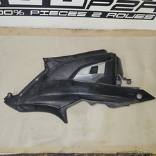 Carénage latéral droit sous