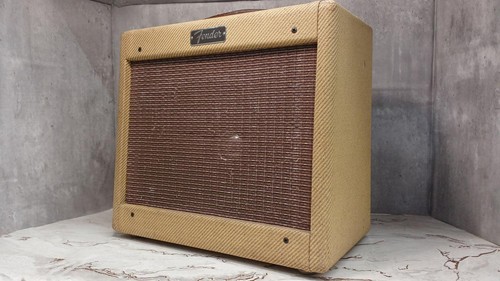 Fender guitar amp - tweed, champ