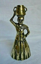 Ancienne Cloche de table en bronze femme portant pot sur la tête D