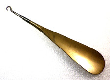 ancien tire lacet  et chausse pieds pour  bottines, en acier et laiton 19 ème