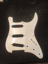 Plaque Fender Japan 8 TRoues Rare Année 80.