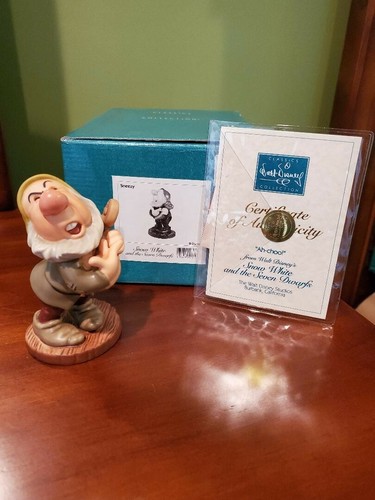 Wdcc walt disney classics snow - walt,