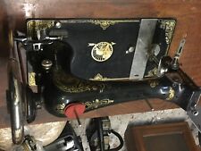 Machine à coudre ancienne Peugeot