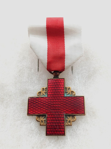 Une médaille croix - médaille, la