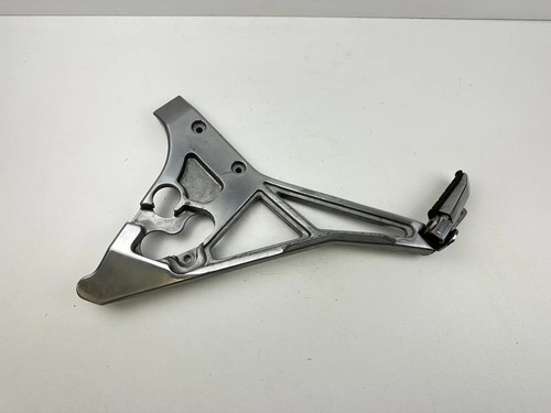 Platine repose pied gauche - platine,
