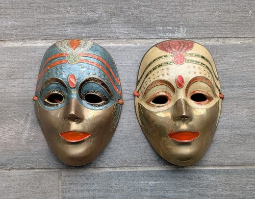 Lot masques vénitiens en - masques,
