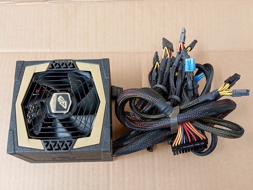 Alimentation atx 700w fsp - pc,