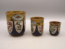Trois vases anciens - en, émaux