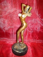 Statue Sculpture Demoiselle