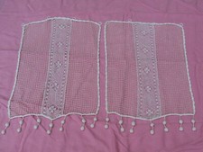paire de  rideau ancien en filet  fait main largeur 39 cm hauteur 62 cm