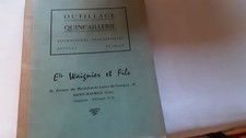 LOT DE VIEUX CATALOGUES ET