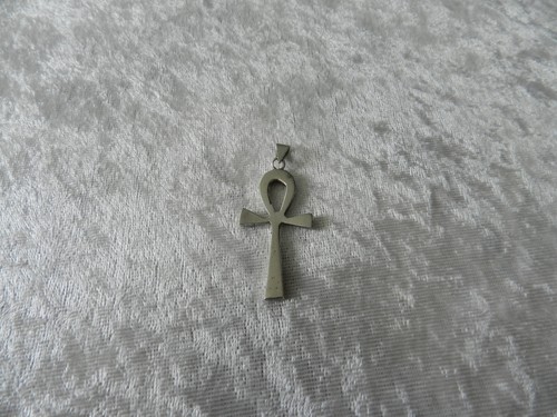 Ancien grand pendentif - , en