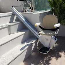 Option Kit extérieur pour monte escalier droit modèle Synergy de BESPOKE