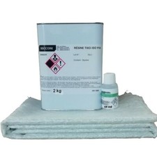 Kit 2 kg Résine polyester ISO + 60 ml catalyseur + 3 M² MAT 225 g/m² + pipette 