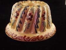 Moule à Kouglof en terre cuite décor émaillé