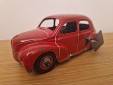 Ancienne Renault 4CV CIJ 1/20